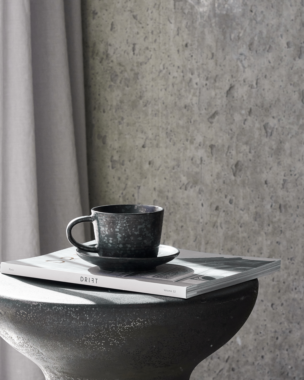 Pion Tasse avec soucoupe noire