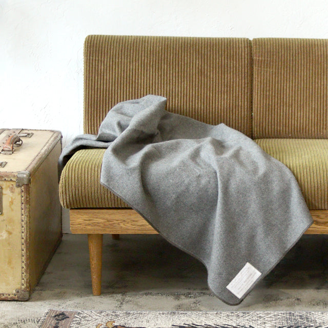 Plaid en laine et polyester gris